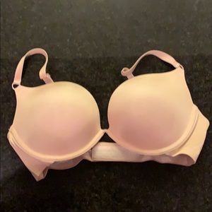 Victoria secret push-up bra. Convertible straps.